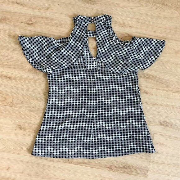 Candie’s Black and white gingham cold shoulder top Women XS - Picture 5 of 7